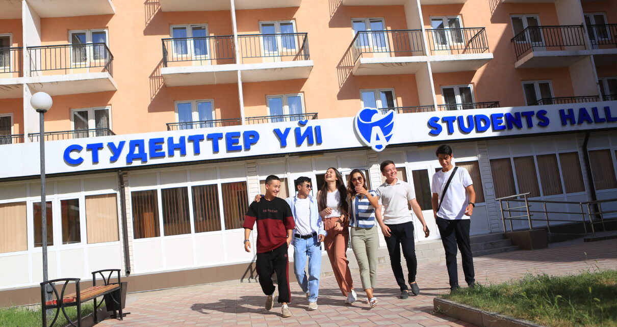 Пикникте жыныстық қатынасқа түскен екі студенттің орысша порно видеолары Пикникте жыныстық қатынасқа түскен екі студенттің орысша порно видеолары